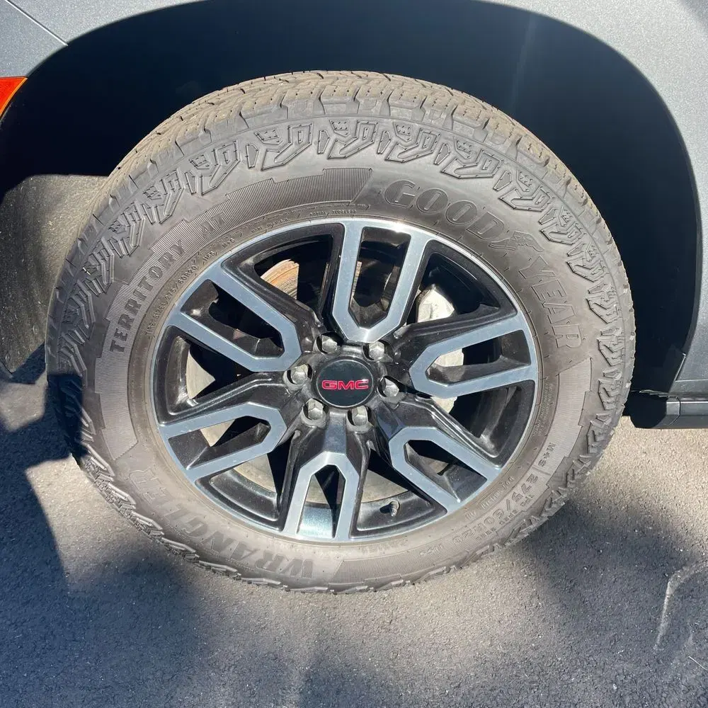 2023 GMC Yukon AT4