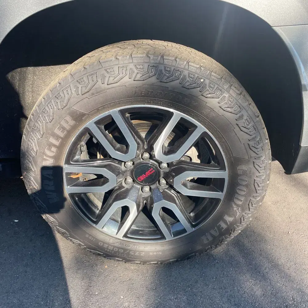 2023 GMC Yukon AT4