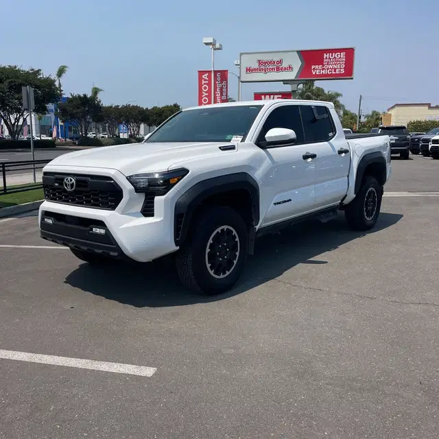 2024 Toyota Tacoma TRD Off-Road HV