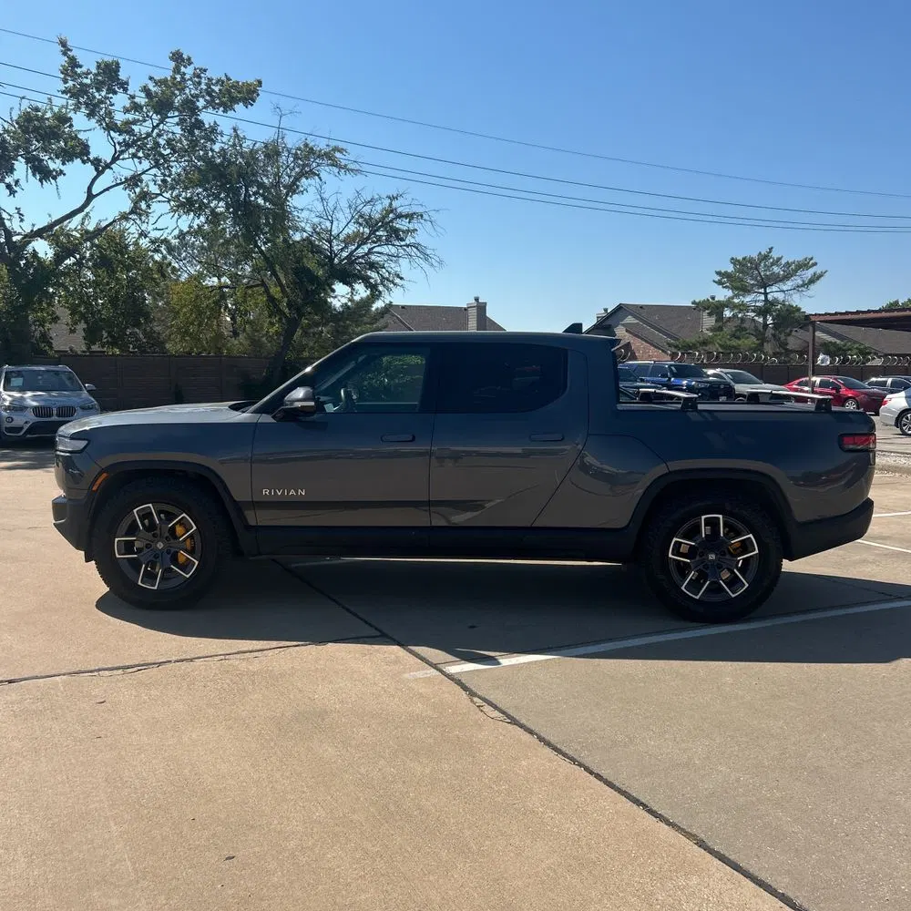 2023 Rivian R1T Adventure Quad-Motor