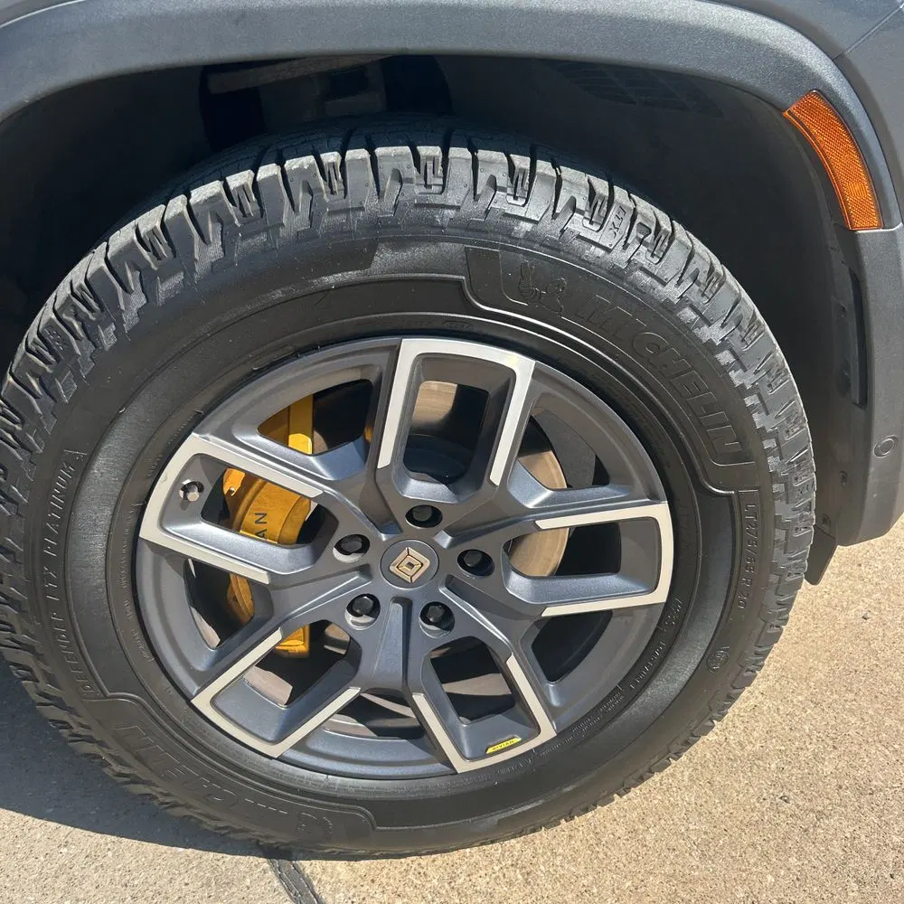 2023 Rivian R1T Adventure Quad-Motor