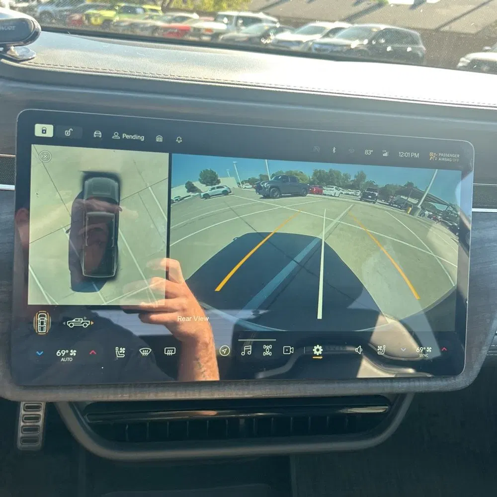 2023 Rivian R1T Adventure Quad-Motor