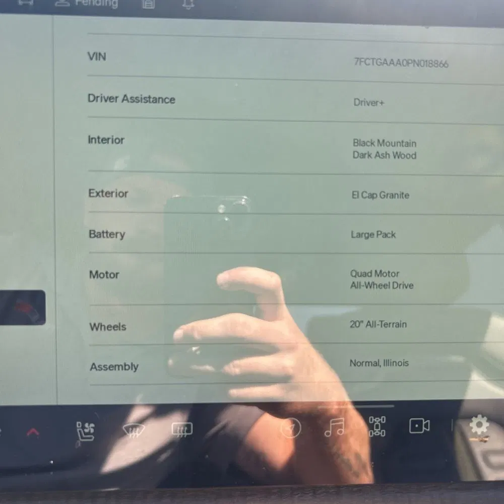 2023 Rivian R1T Adventure Quad-Motor