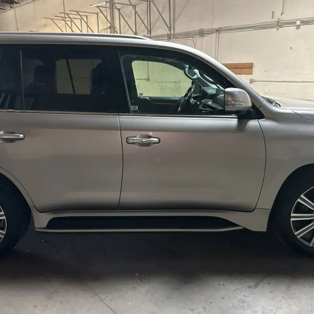 2018 Lexus LX 570 Two-Row