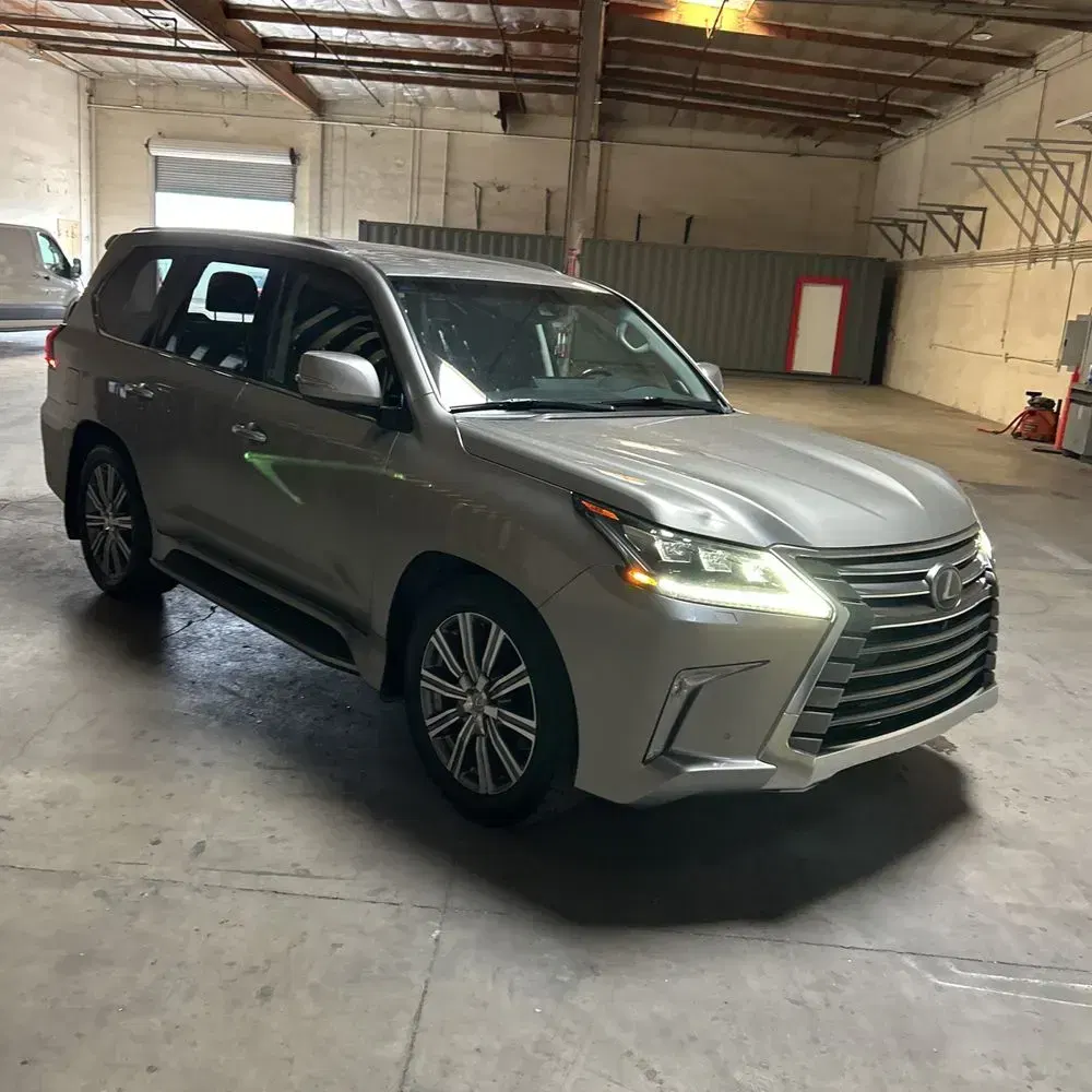 2018 Lexus LX 570 Two-Row