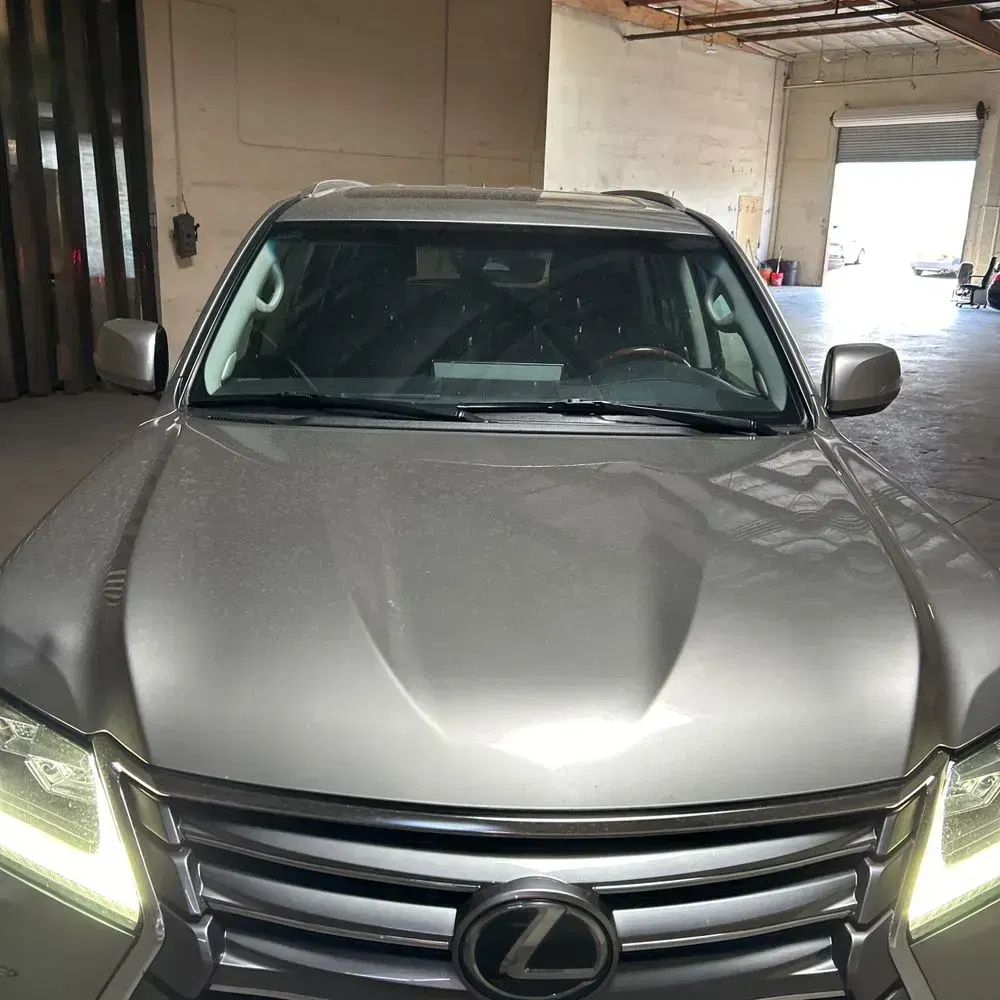 2018 Lexus LX 570 Two-Row