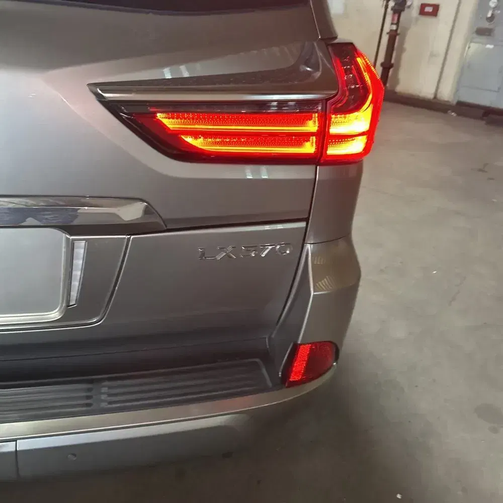 2018 Lexus LX 570 Two-Row