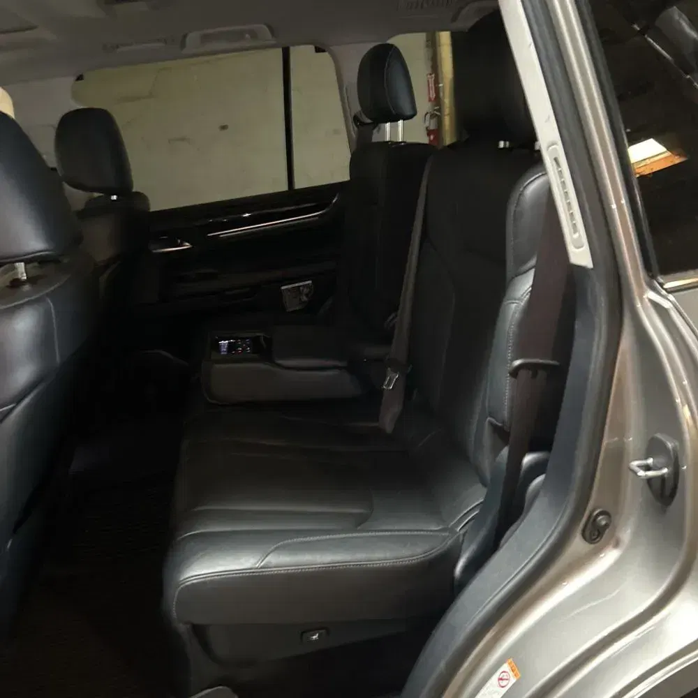 2018 Lexus LX 570 Two-Row