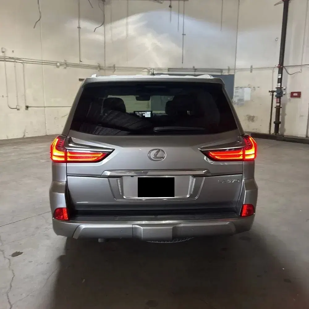 2018 Lexus LX 570 Two-Row