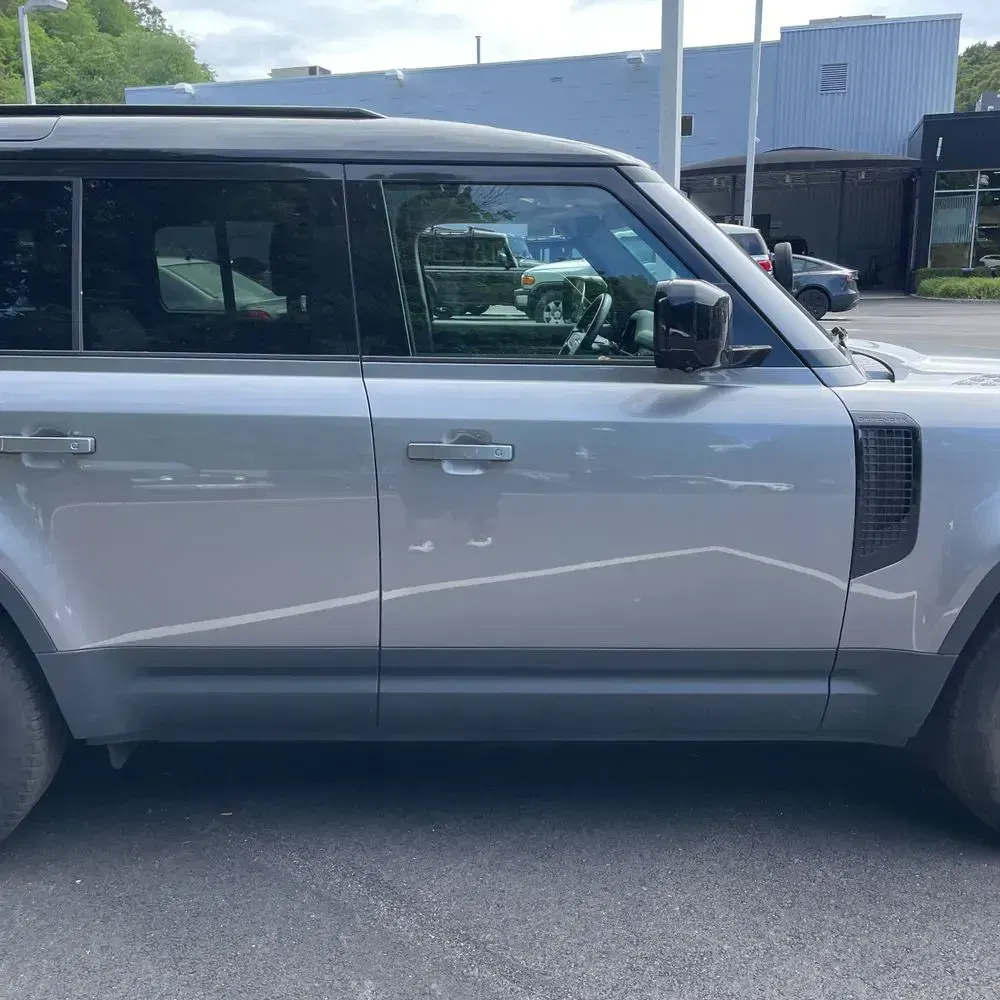 2024 Land Rover Defender 110 S P300
