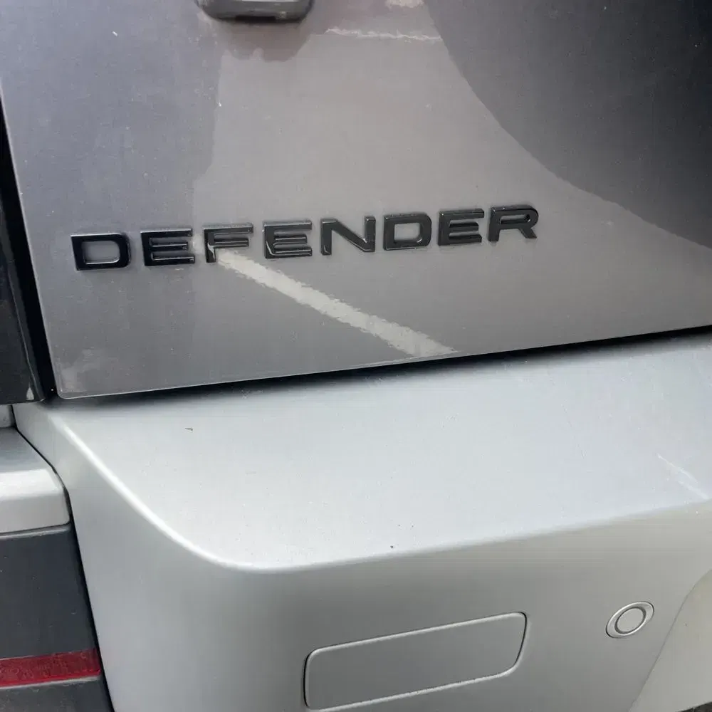 2024 Land Rover Defender 110 S P300