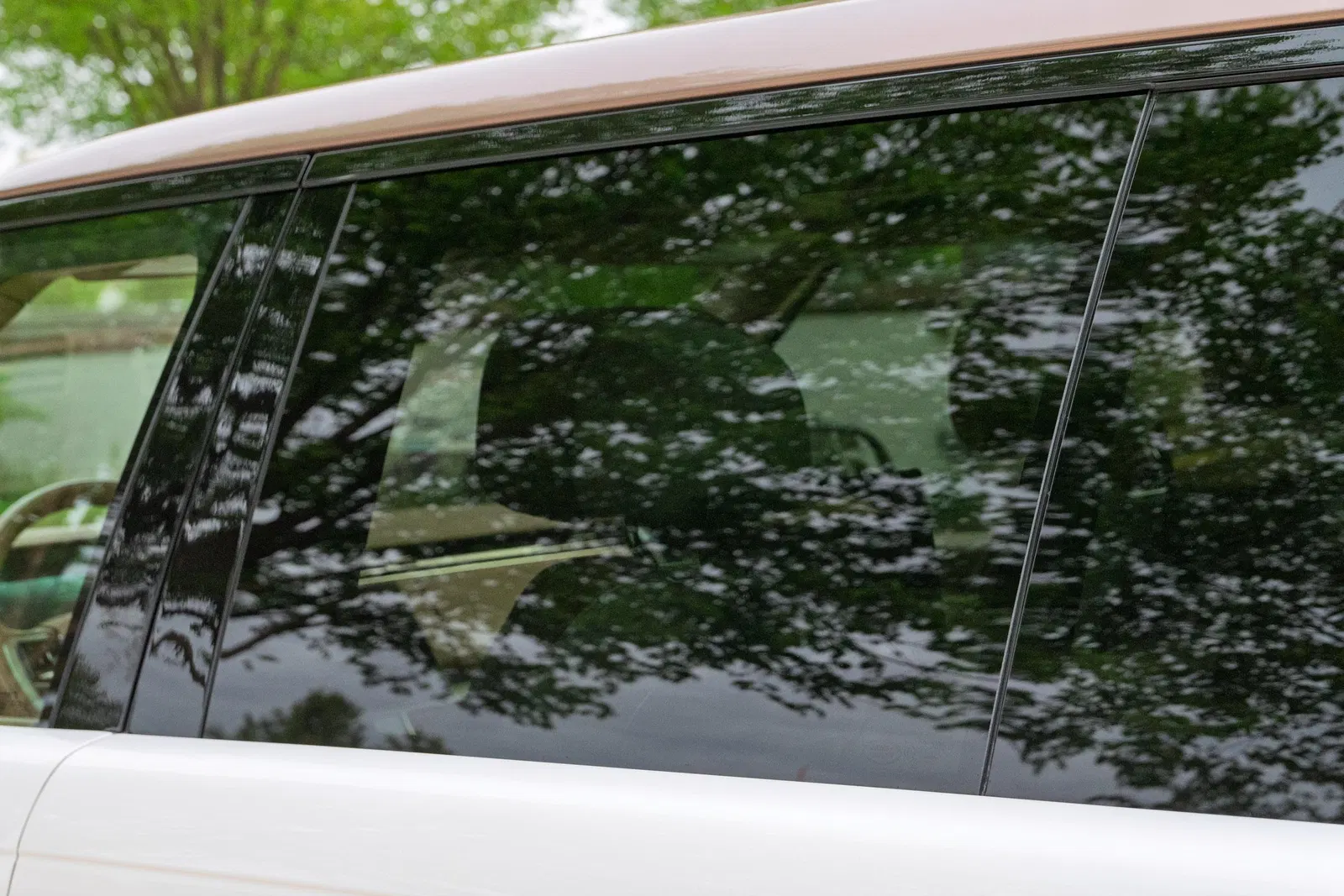 2022 Range Rover P530 SV LWB - 523-hp Turbocharged V8, AWD, Highly-Equipped, Unmodified