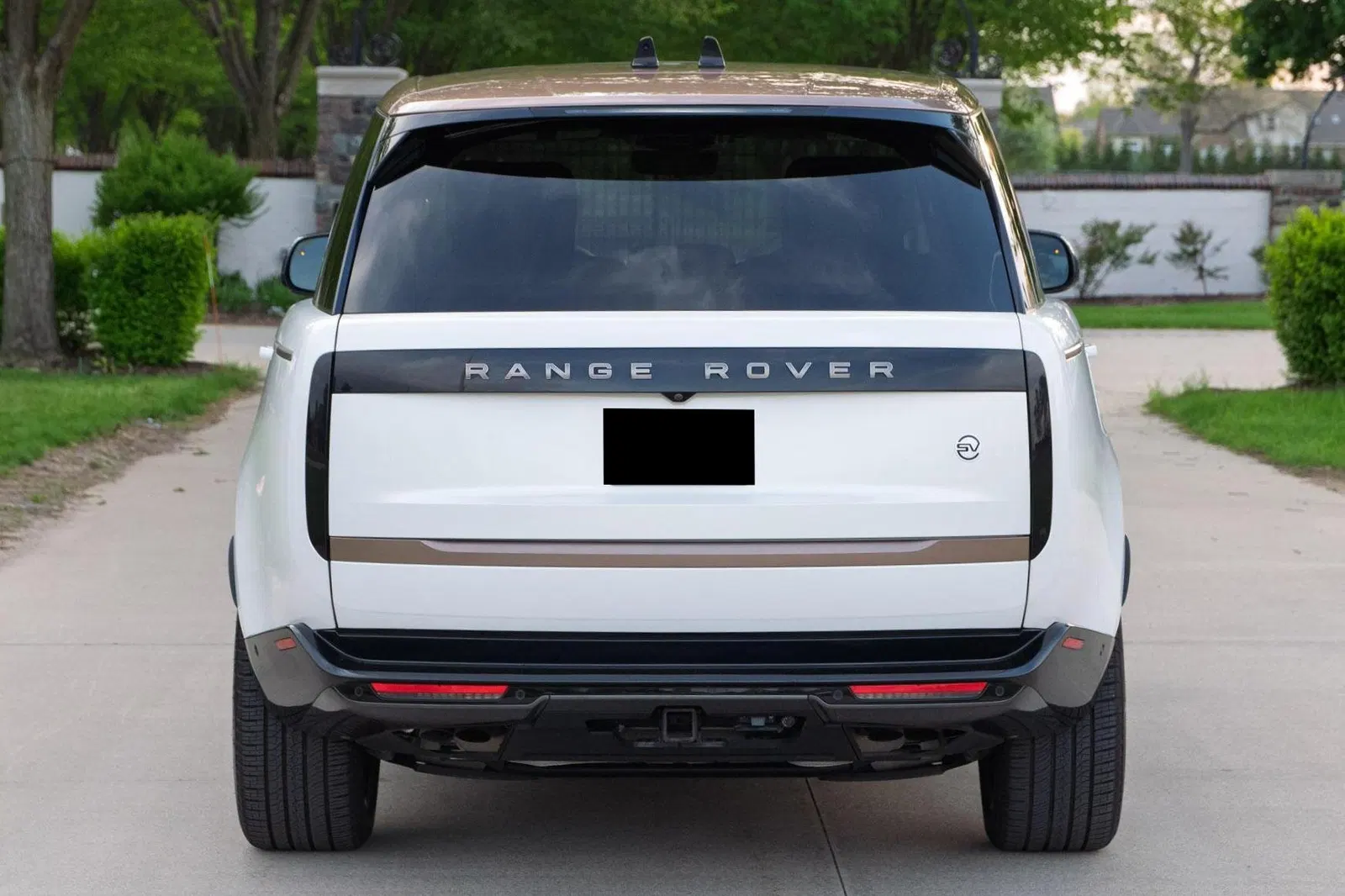 2022 Range Rover P530 SV LWB - 523-hp Turbocharged V8, AWD, Highly-Equipped, Unmodified