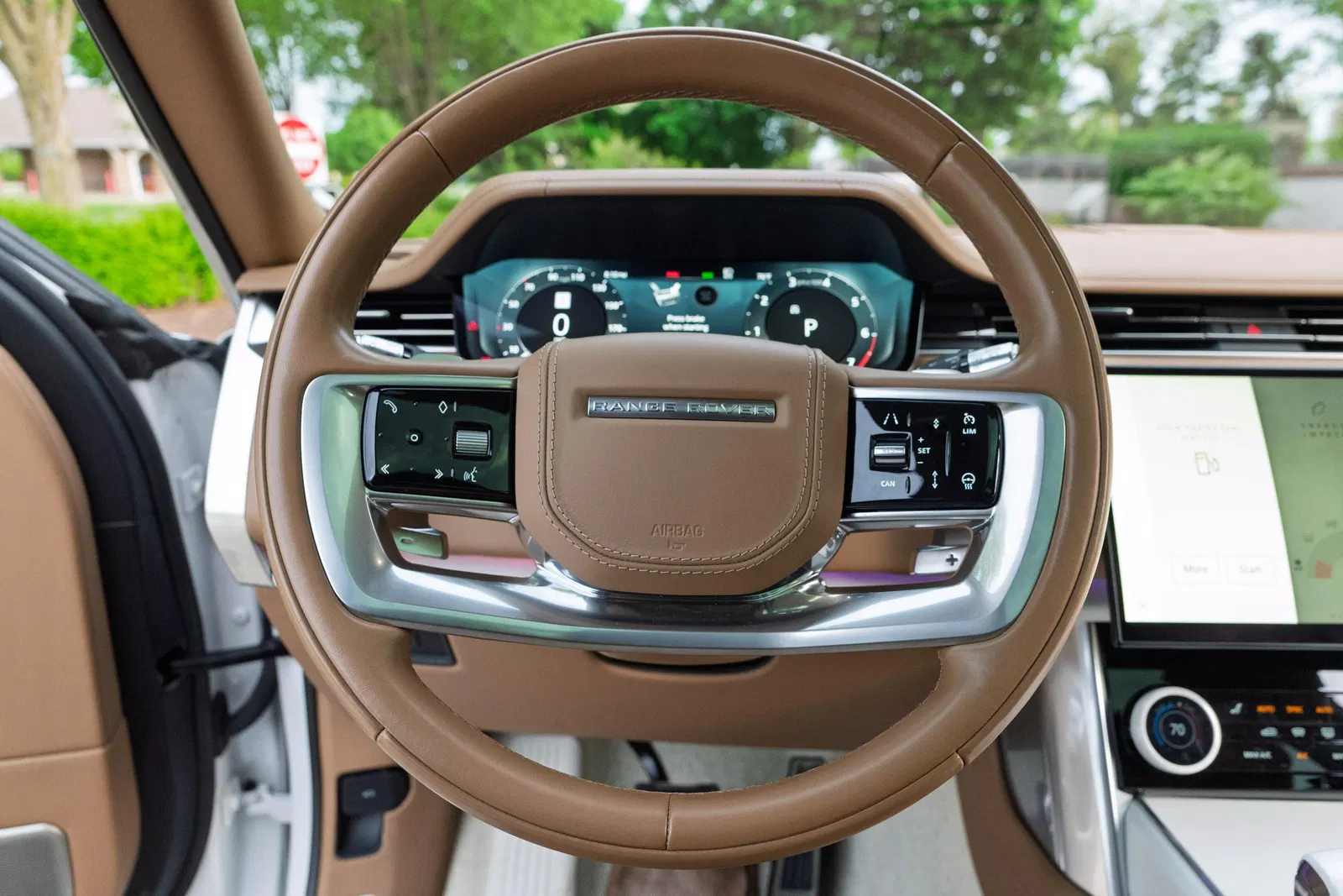 2022 Range Rover P530 SV LWB - 523-hp Turbocharged V8, AWD, Highly-Equipped, Unmodified