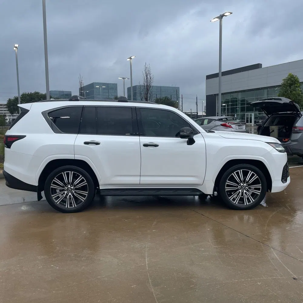 2022 Lexus LX 600 Luxury