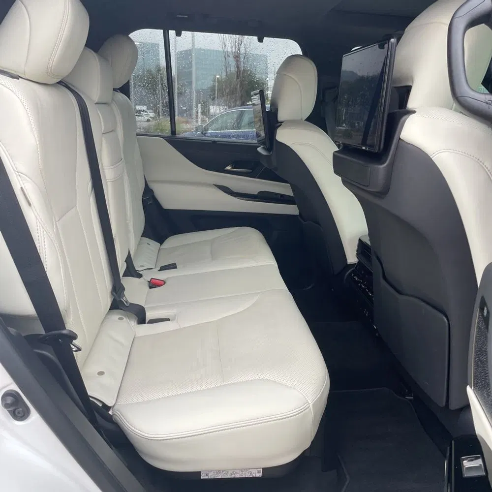 2022 Lexus LX 600 Luxury