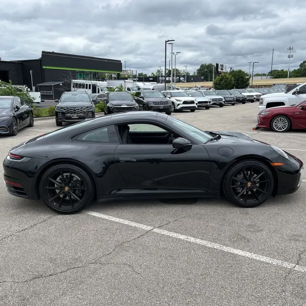 2020 Porsche 911 Carrera 4
