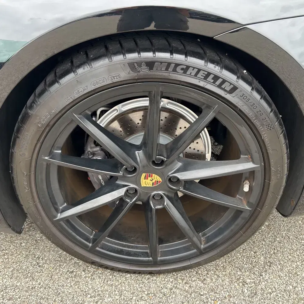2020 Porsche 911 Carrera 4