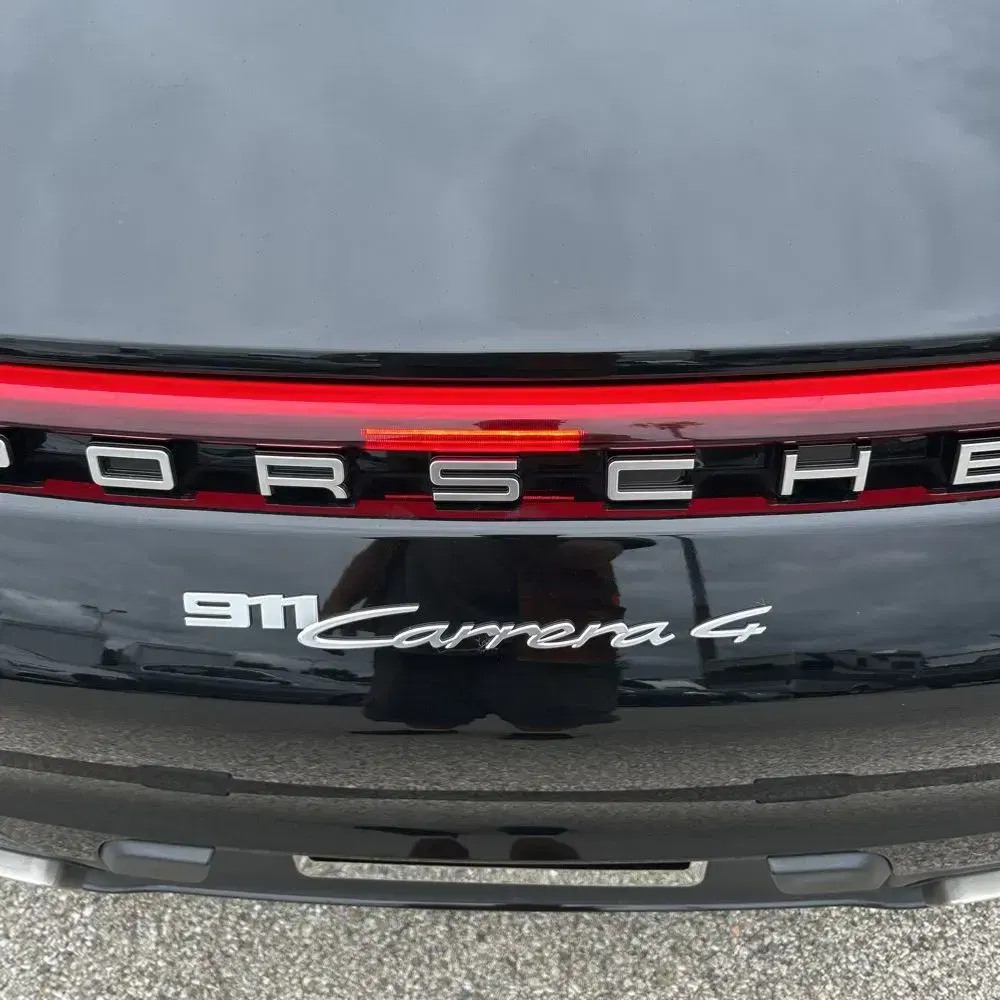 2020 Porsche 911 Carrera 4