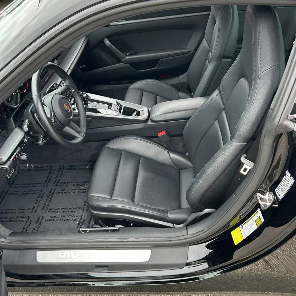 2020 Porsche 911 Carrera 4