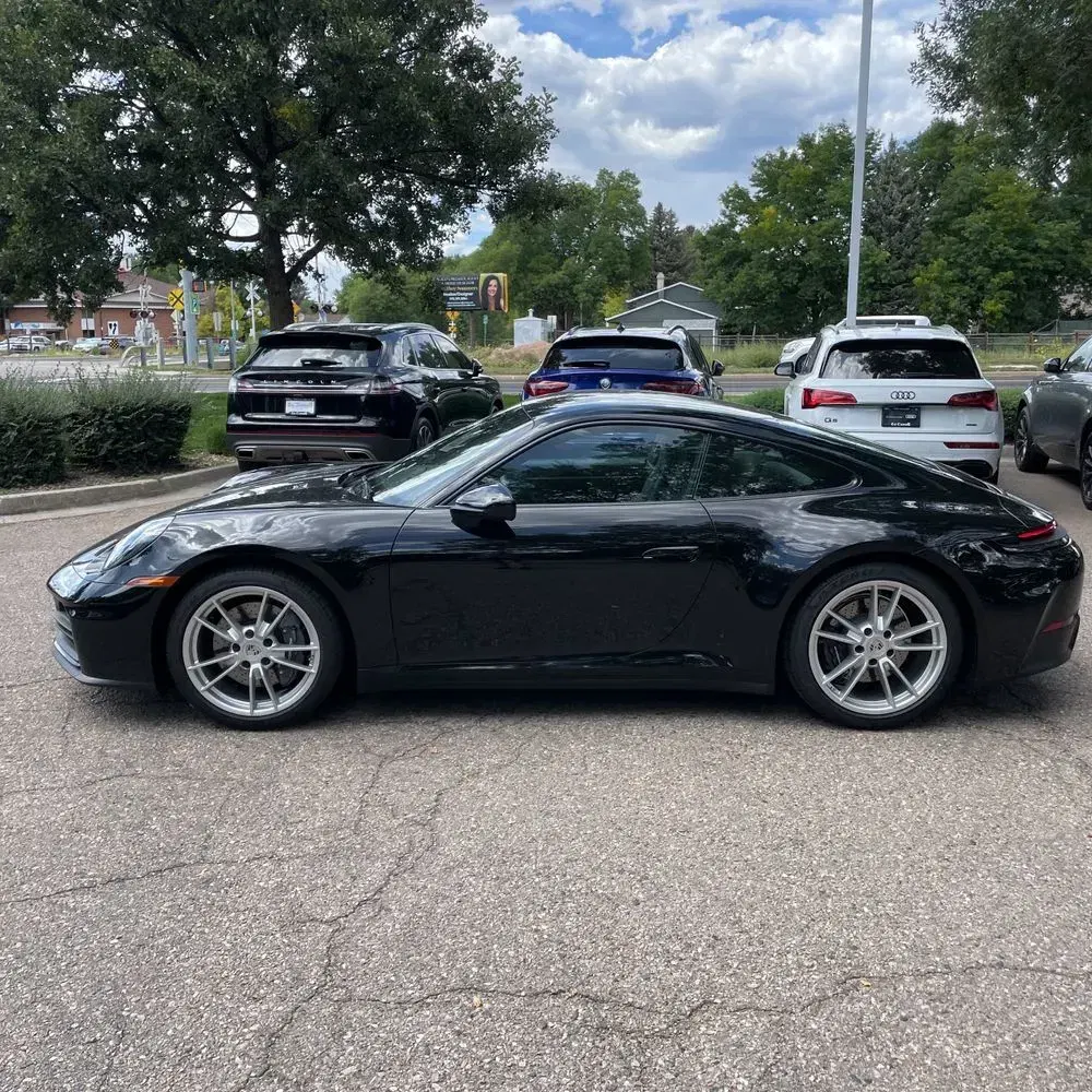 2025 Porsche 911 Carrera