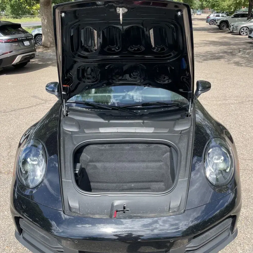 2025 Porsche 911 Carrera