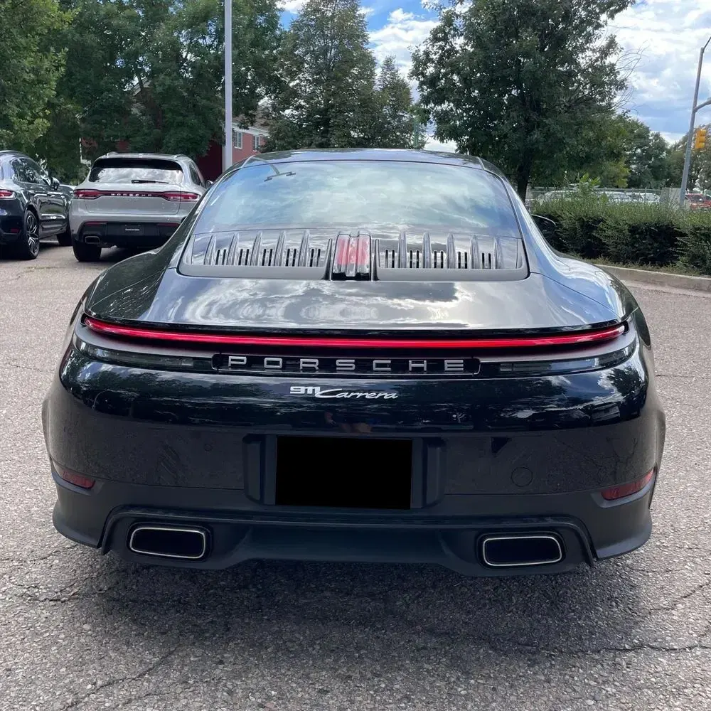 2025 Porsche 911 Carrera