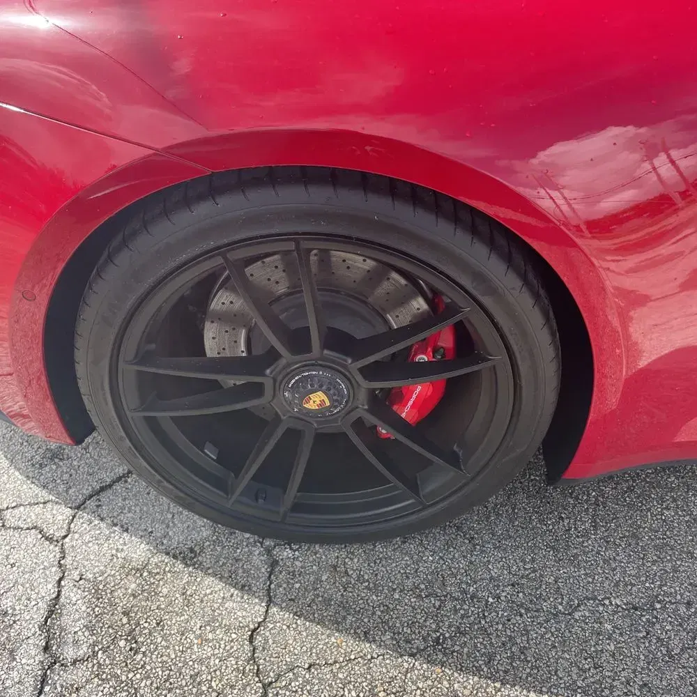 2023 Porsche 911 Carrera 4 GTS