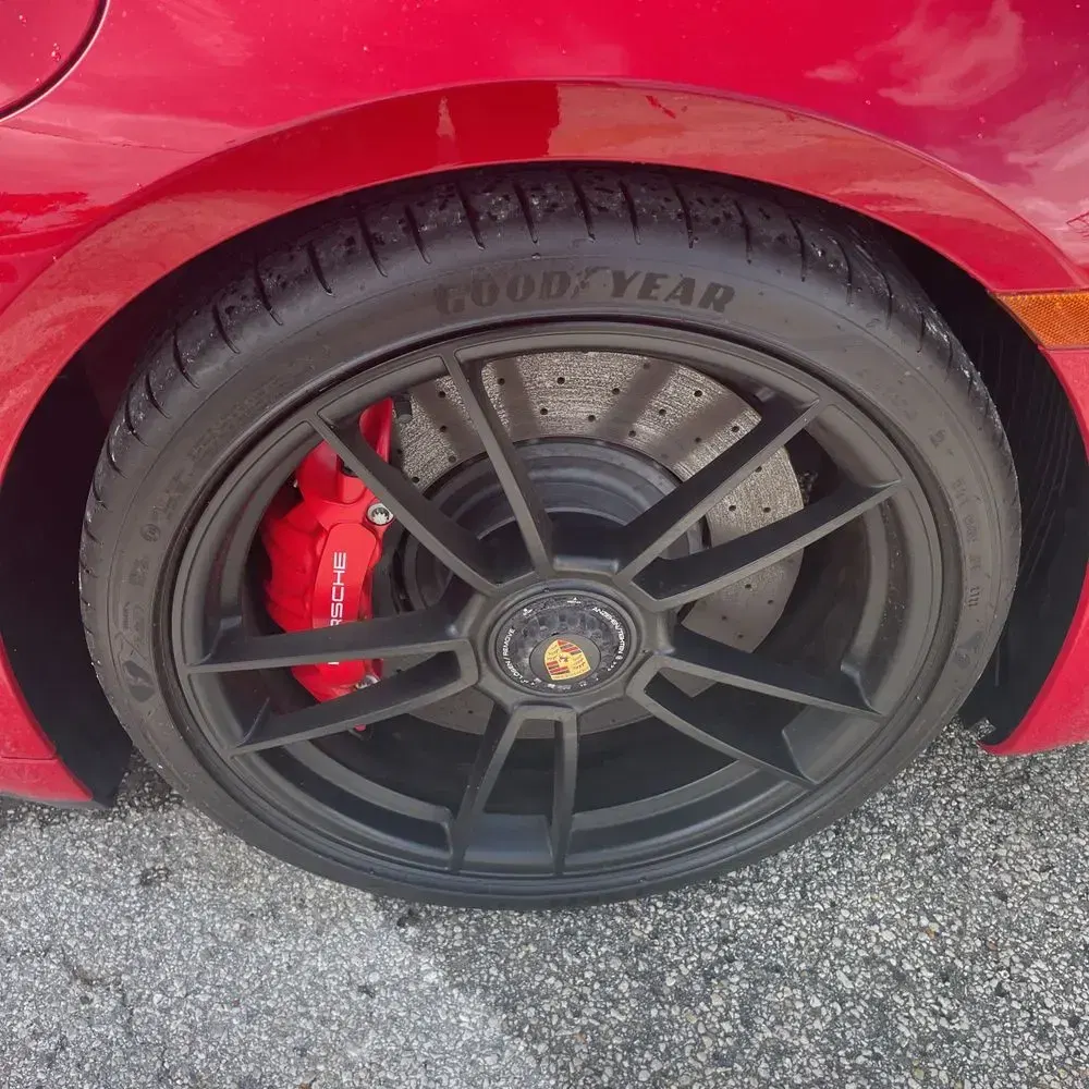 2023 Porsche 911 Carrera 4 GTS