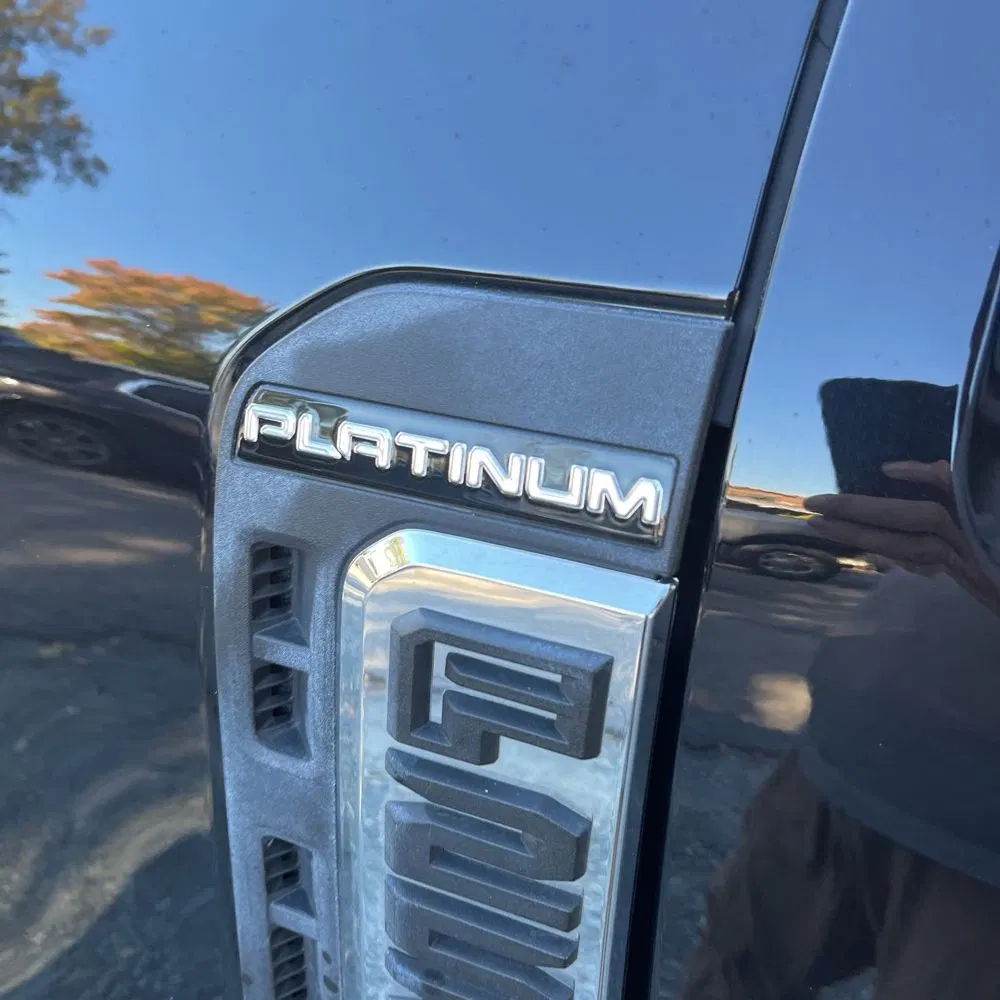 2023 Ford F250 S/D Platinum