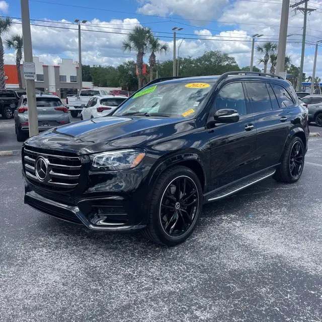2025 Mercedes-Benz GLS 580 4MATIC