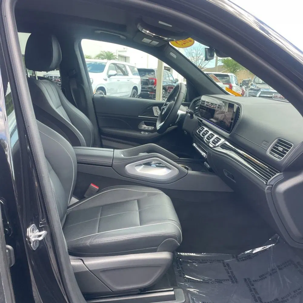 2025 Mercedes-Benz GLS 580 4MATIC