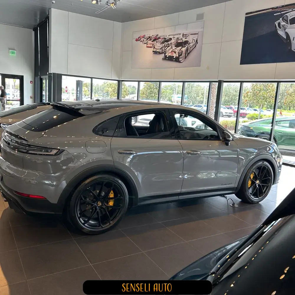 2024 Porsche Cayenne Turbo GT