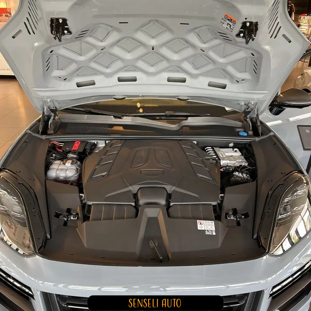 2024 Porsche Cayenne Turbo GT