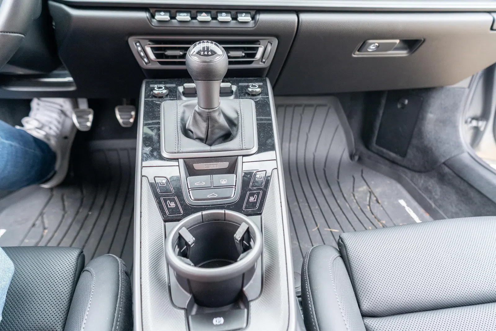 2024 Porsche 911 Carrera S Coupe - 4k Miles, 7-Speed Manual Transmission, SportDesign Package, 1 Owner