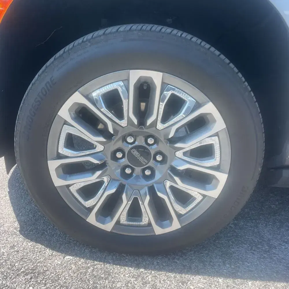 2024 GMC Yukon Denali Ultimate