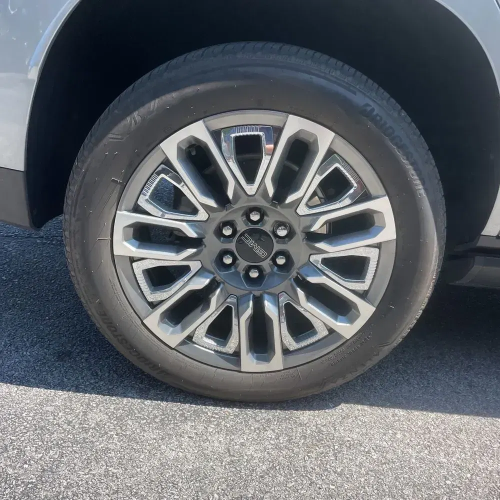 2024 GMC Yukon Denali Ultimate