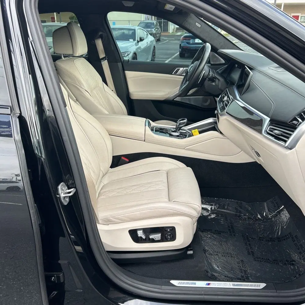 2022 BMW X6 M50i