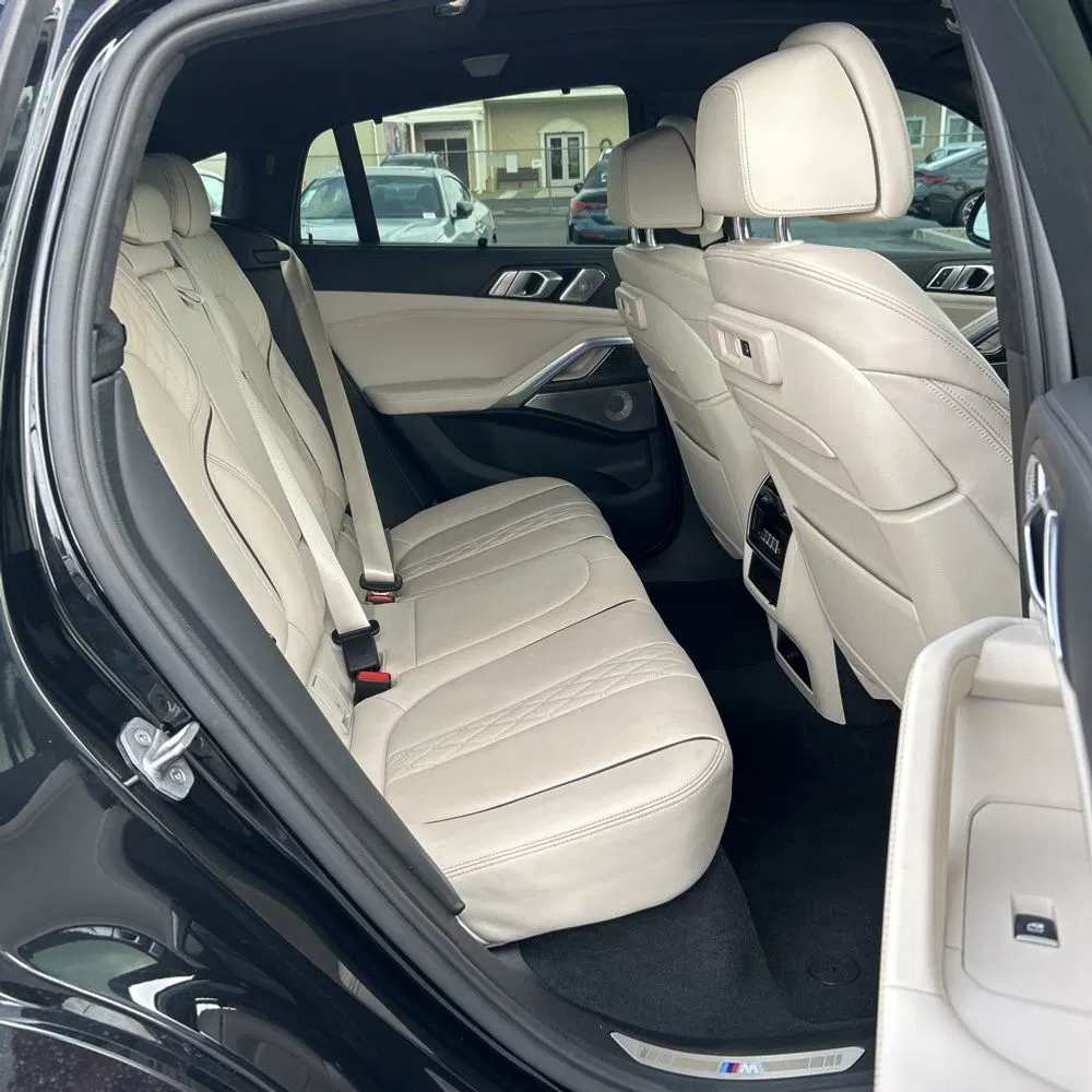 2022 BMW X6 M50i