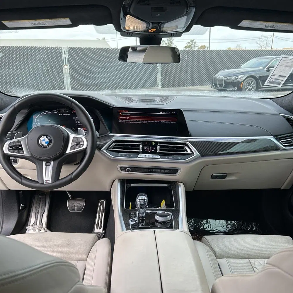 2022 BMW X6 M50i