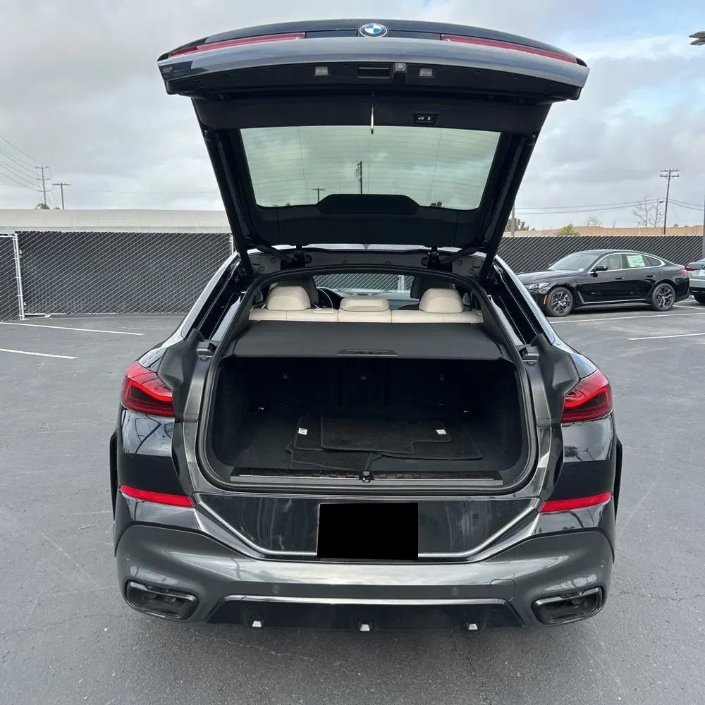 2022 BMW X6 M50i