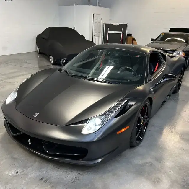2010 Ferrari 458 Italia Base