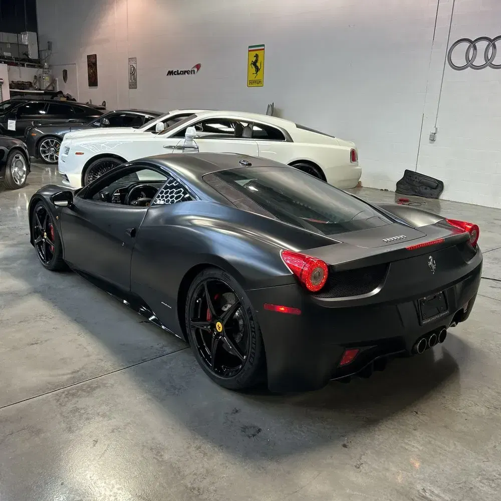 2010 Ferrari 458 Italia Base