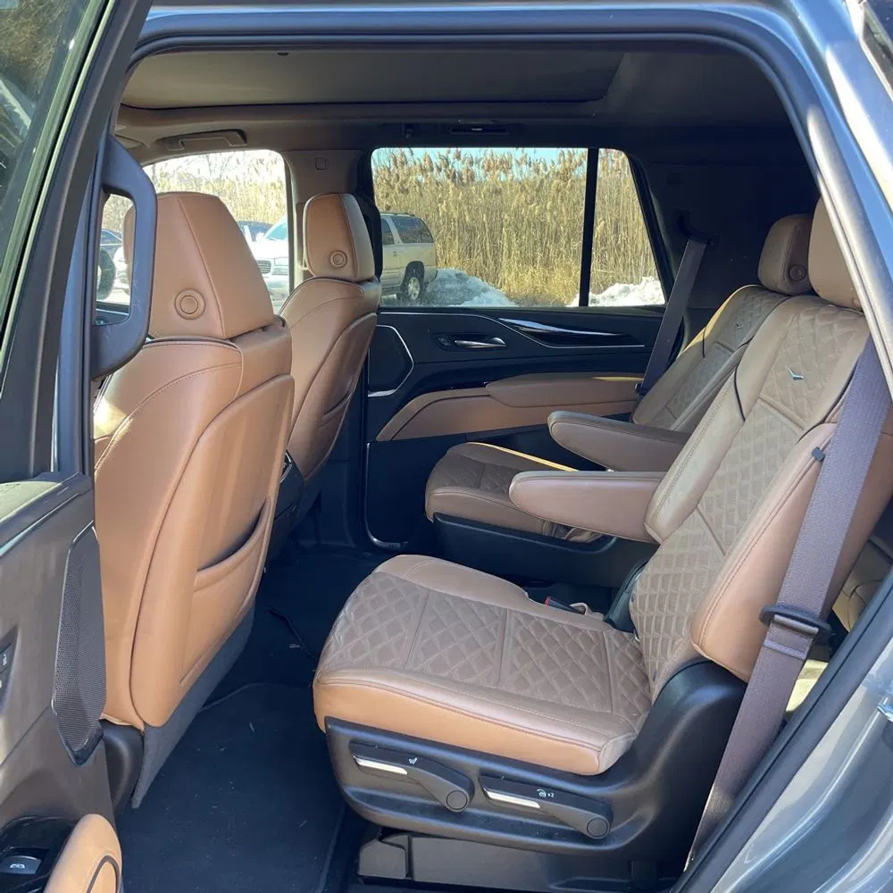 2022 Cadillac Escalade Premium Luxury