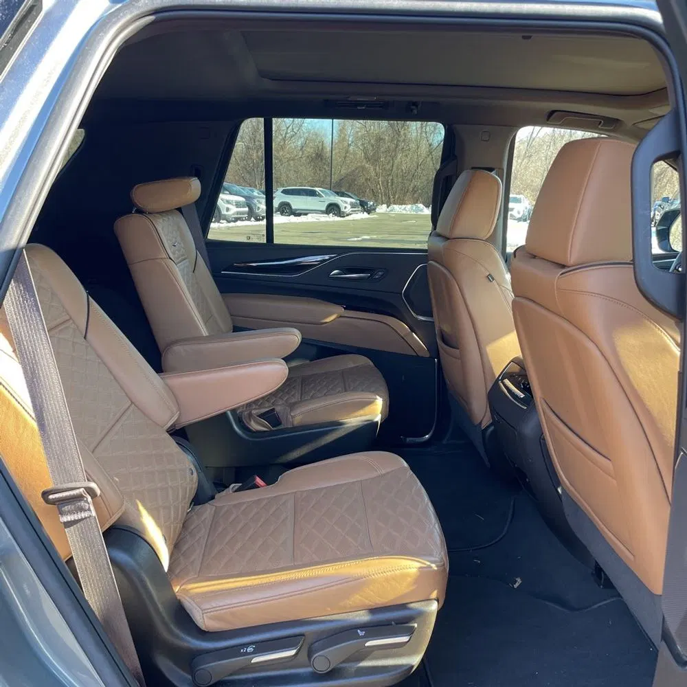 2022 Cadillac Escalade Premium Luxury