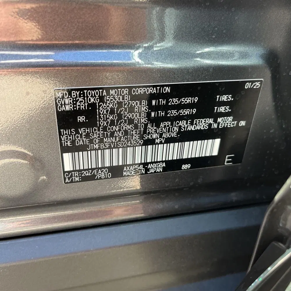 2025 Toyota RAV4 Plug-in Hybrid XSE