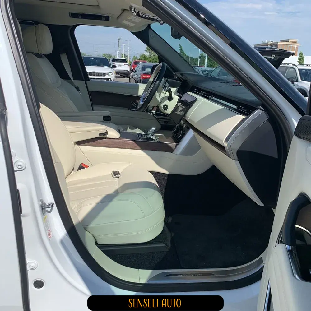2023 Land Rover Range Rover P530 Autobiography