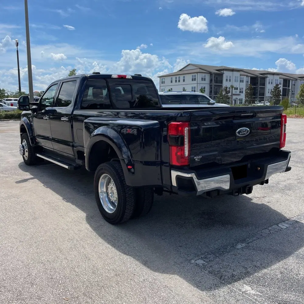 2023 Ford F-450 Super Duty Lariat