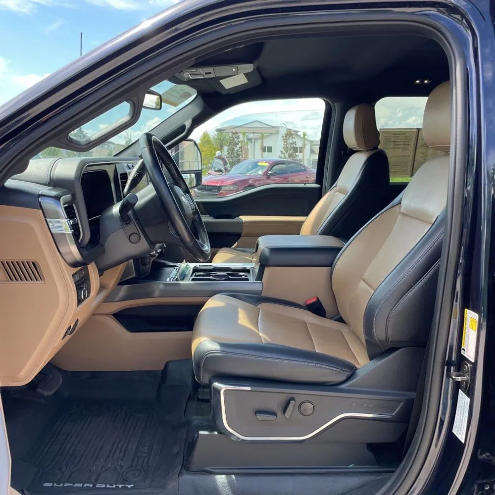 2023 Ford F-450 Super Duty Lariat