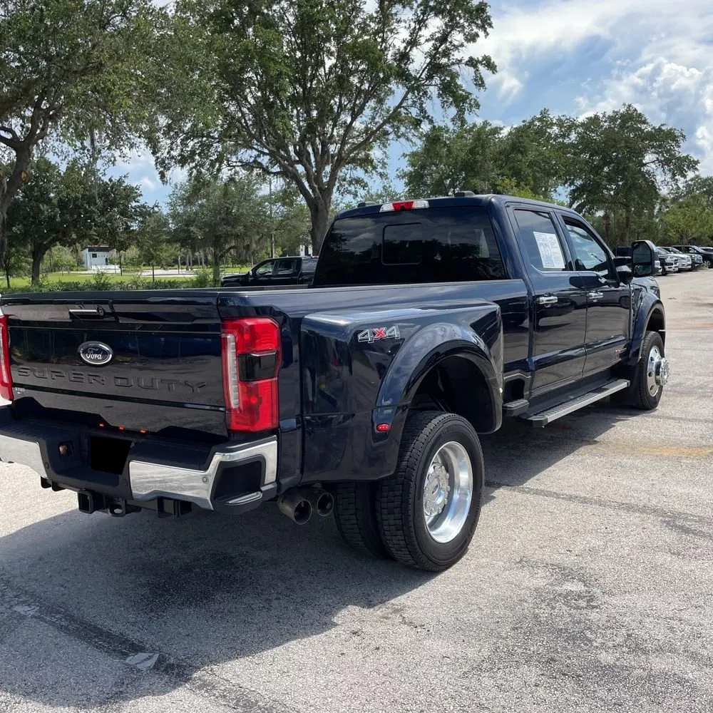 2023 Ford F-450 Super Duty Lariat